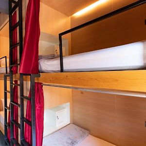 Dormitory Room Mixed